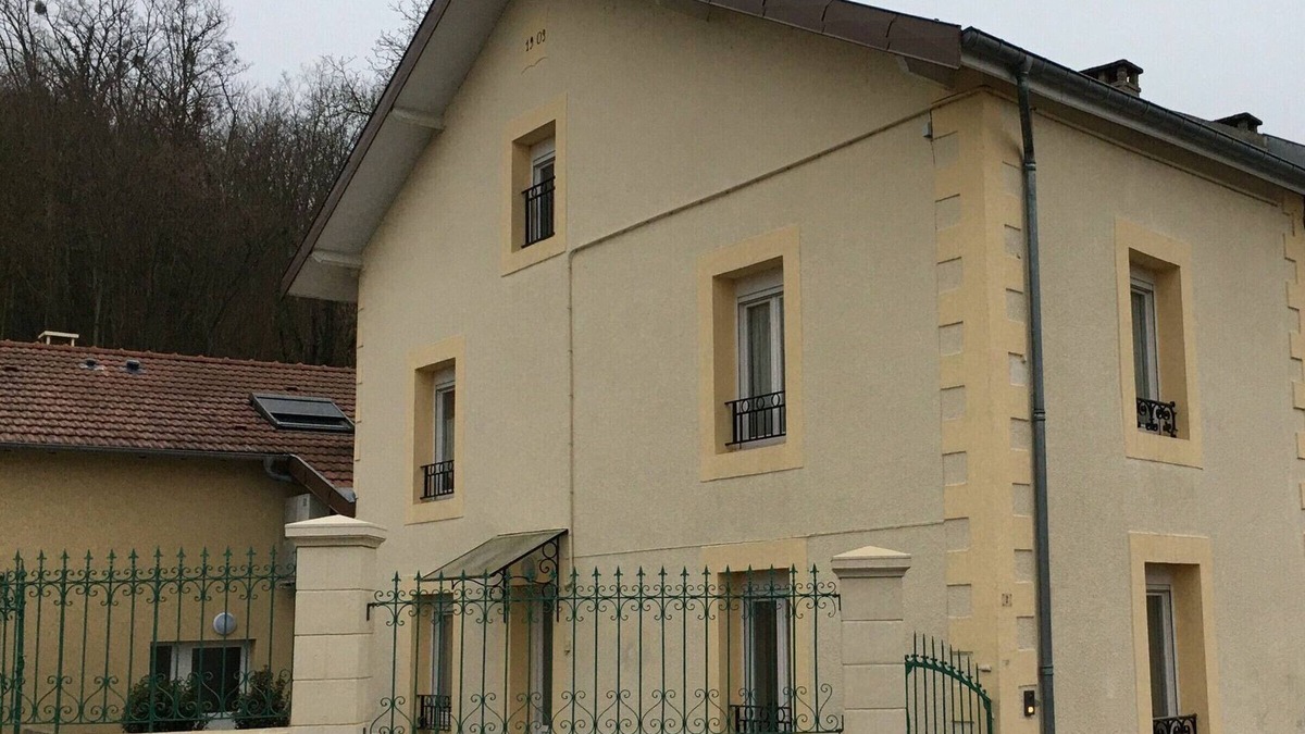 Velle-sur-Moselle Cottage | Cozy Village Cottage Near Nancy - Terrace & Modern Amenities