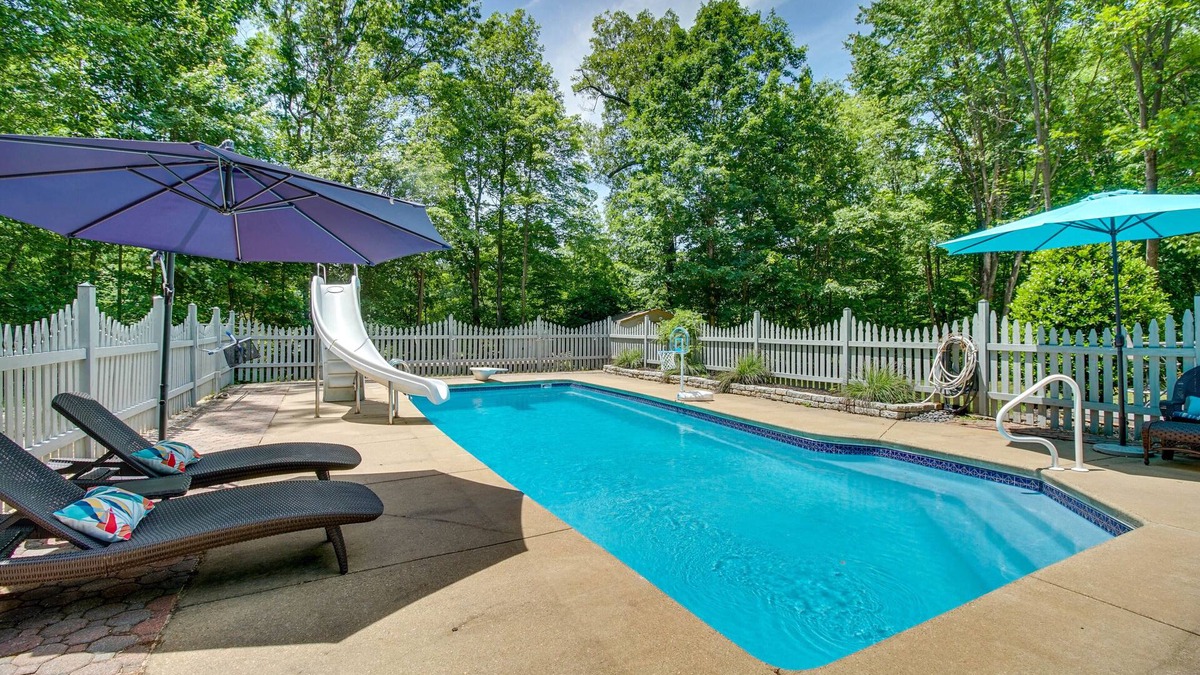 Greenville Cottage | Cozy Virginia Vacation Rental w/Seasonal Pool!