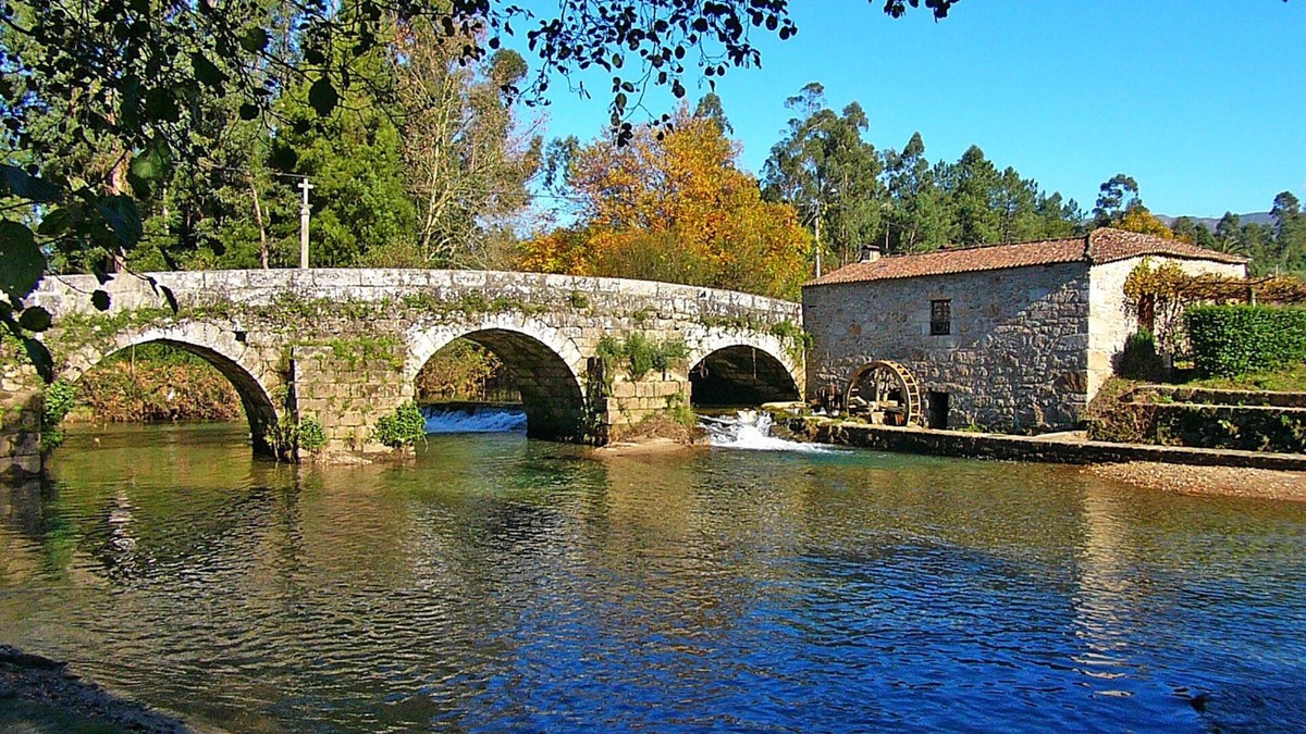 Estoraos Cottage | Cozy watermill in Estorãos