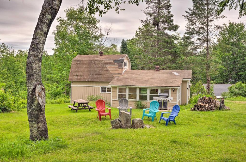 Lisbon House | Cozy White Mountains Getaway with Wood Fire Pit