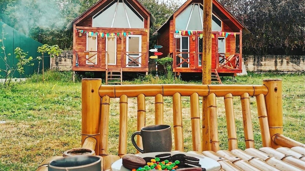 Vedzebi Cottage | Cozy Wooden Cottage by the Sioni Lake