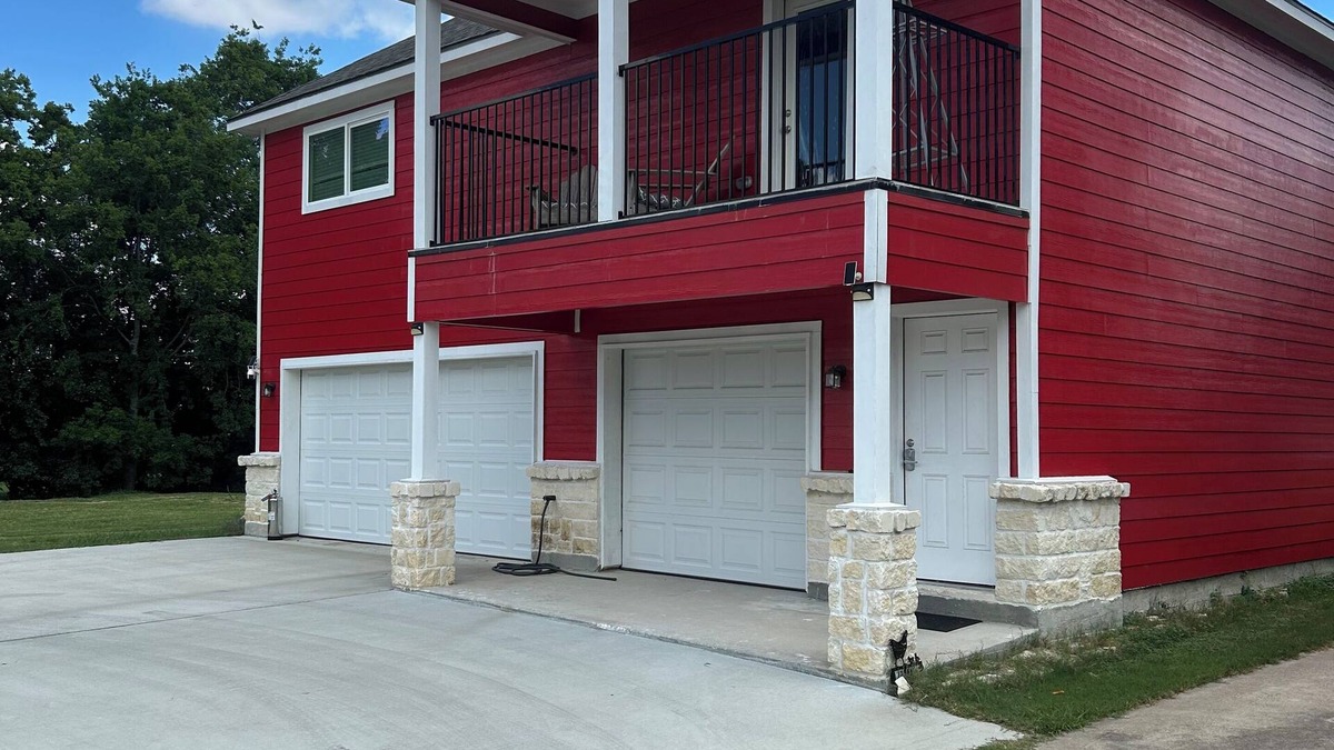 MacGregor Apartment | Cozy2-Bedroom APT, AC, WiFI, 1m UH, 2mMuseums, Zoo, Medical Center, NRG.Downtown