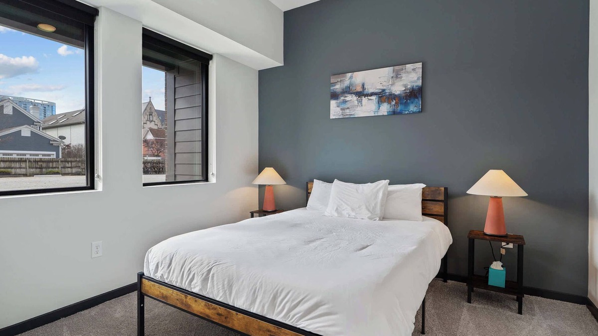 Lockerbie Square Apartment | CozySuites Mass with parking, lounge & roof deck #23