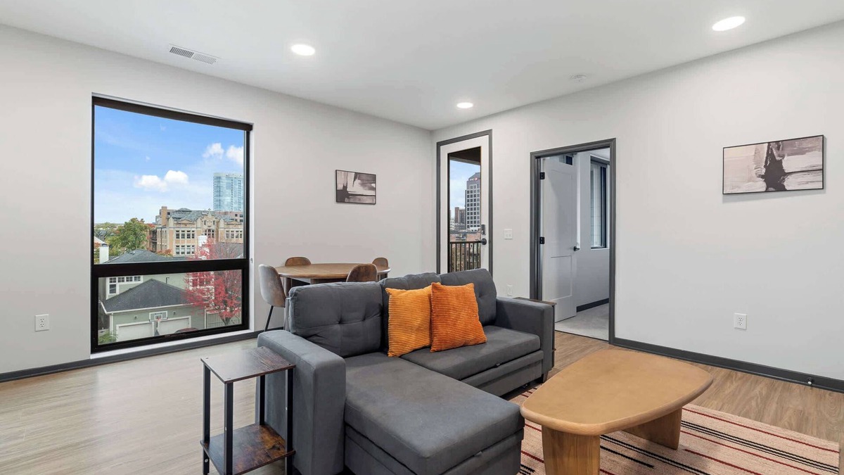 Lockerbie Square Apartment | CozySuites Mass with parking, lounge & roof deck #39