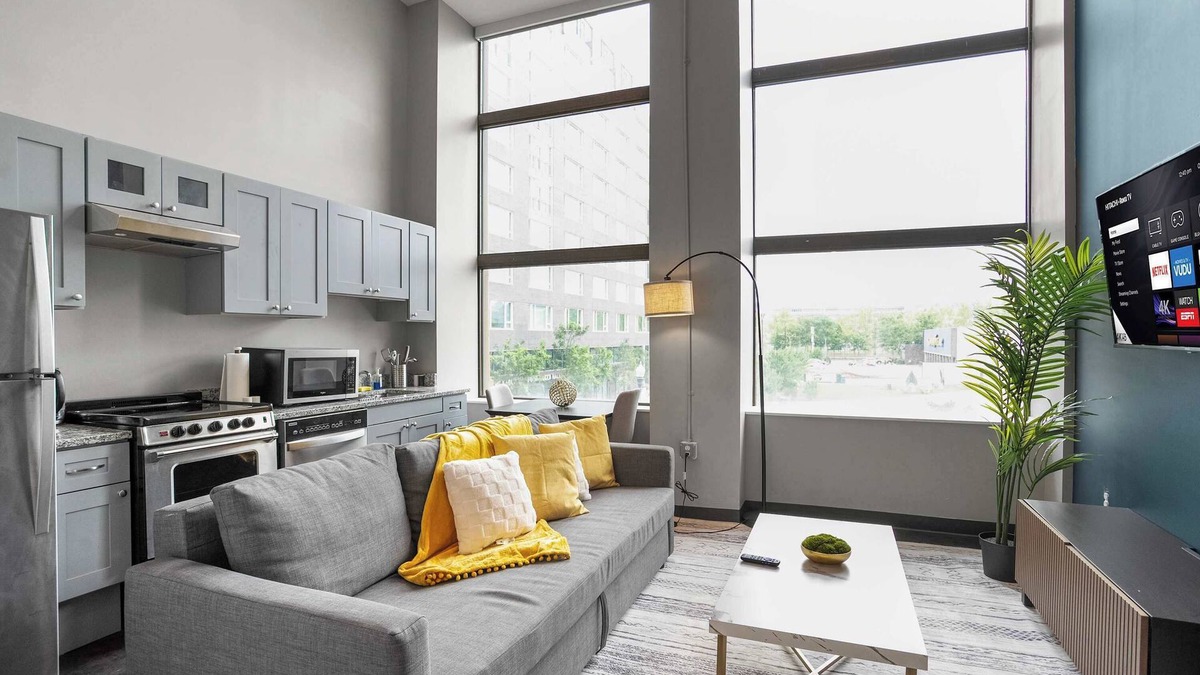 Cultural District Apartment | CozySuites Modern 1BR in Downtown Pitts #4