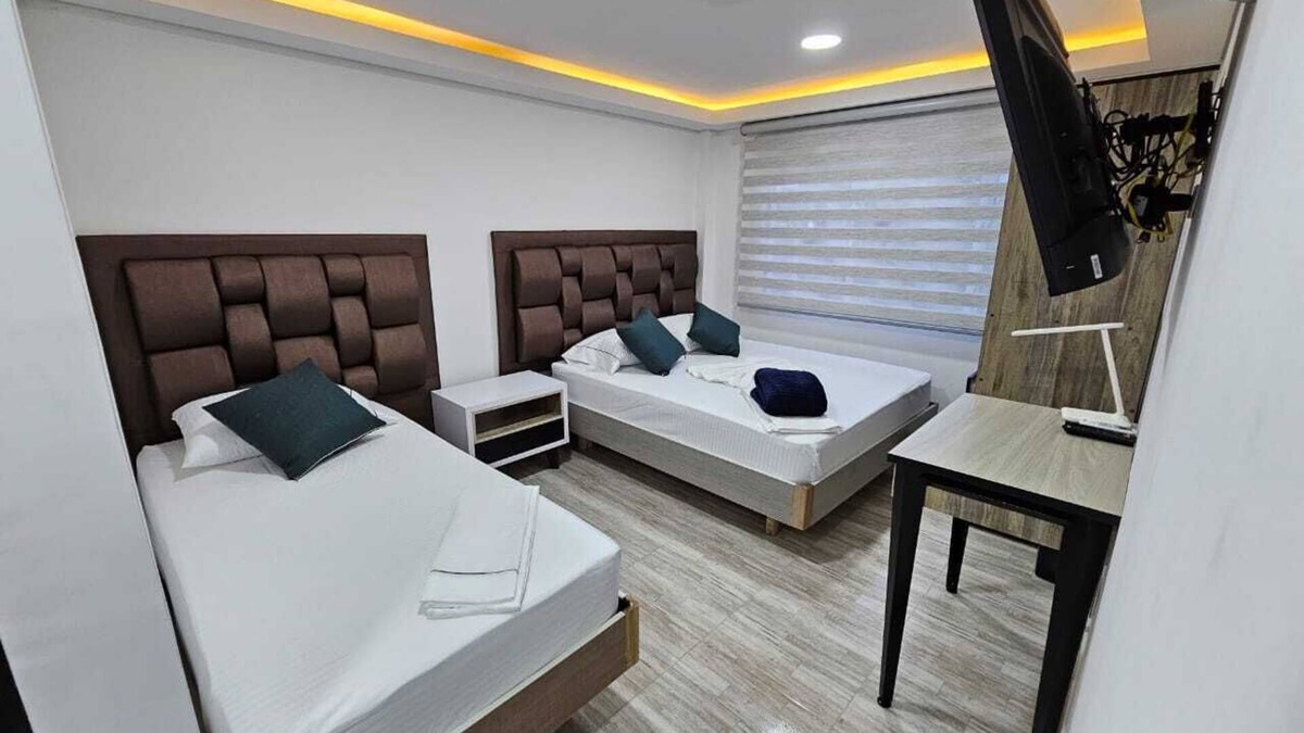 La America Hotel | Cra. 81 No. 37d - 17