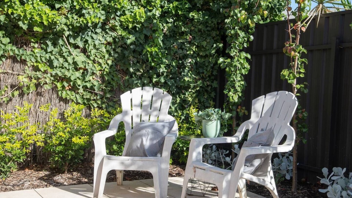 Millswood House | Cranbrook Courtyard A Sunny City fringe Retreat