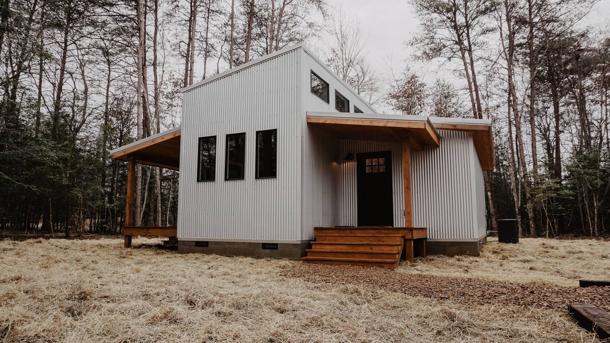 Spencer House | Crane's Cabin at Fall Creek Falls State Park- Outdoor Bathtub, Fireplace
