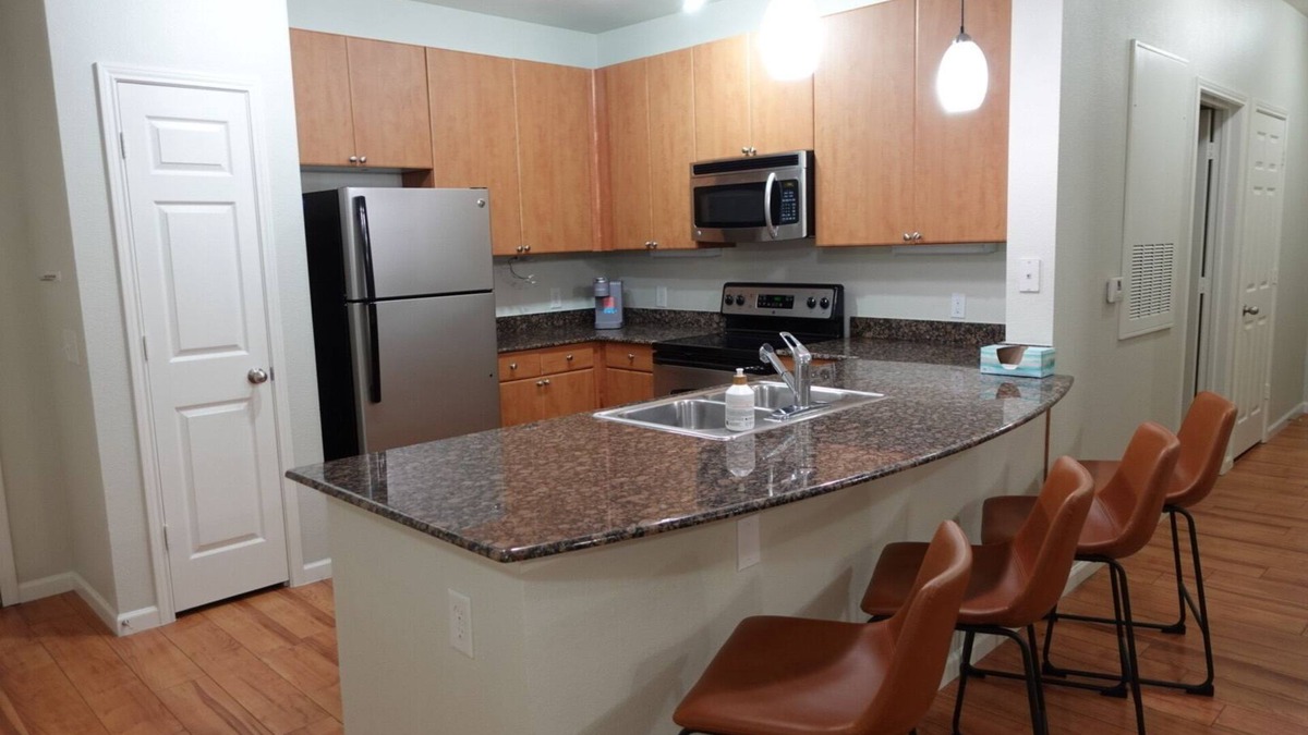 Forest Lake Condo | Crashing Tide 3 bedroom 3 bath Condo Secure building