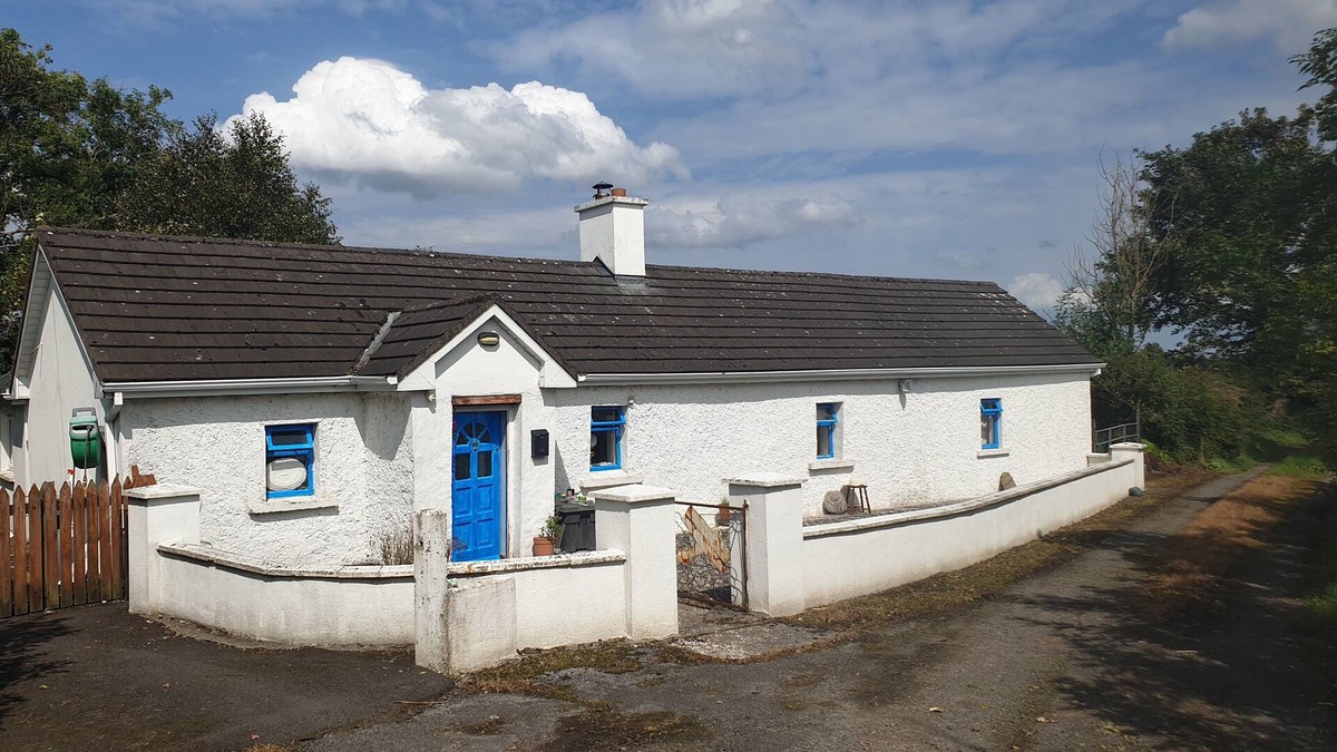 Keadue Cottage | Crean Cottage - Traditional 150 year old stone cottage of yesteryear