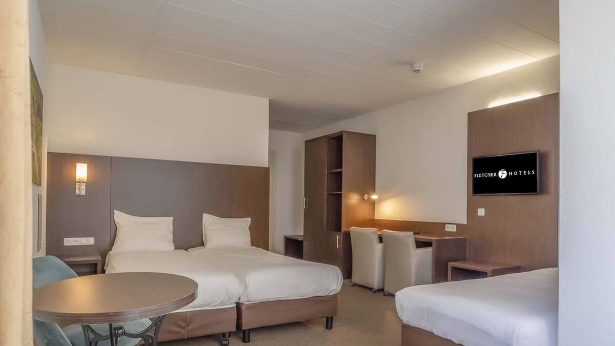 Waalwijk Hotel | Create Memories in Nature: Luxurious Stay near Efteling Park