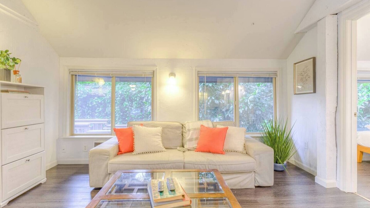 Greenwood Apartment | Creek-Front Crown Hill Craftsman with Hot Tub - Unit A