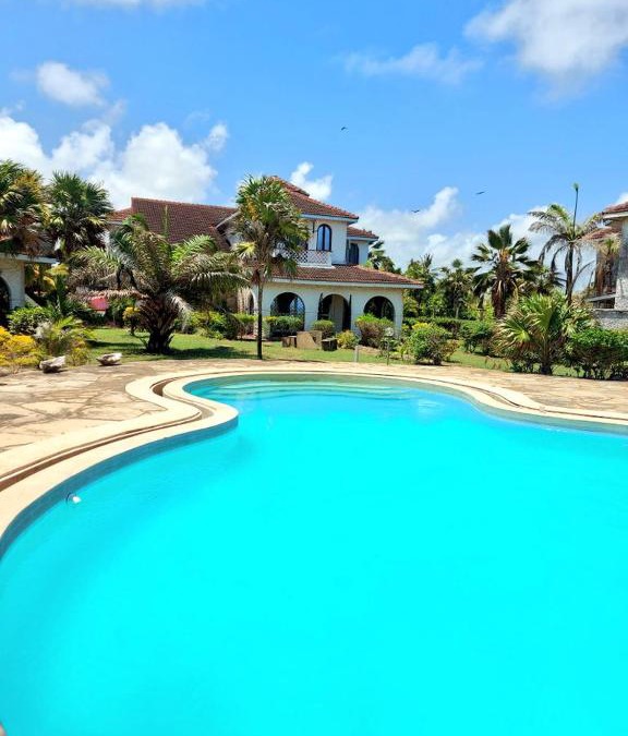 Mombasa Villa | Creek Villa