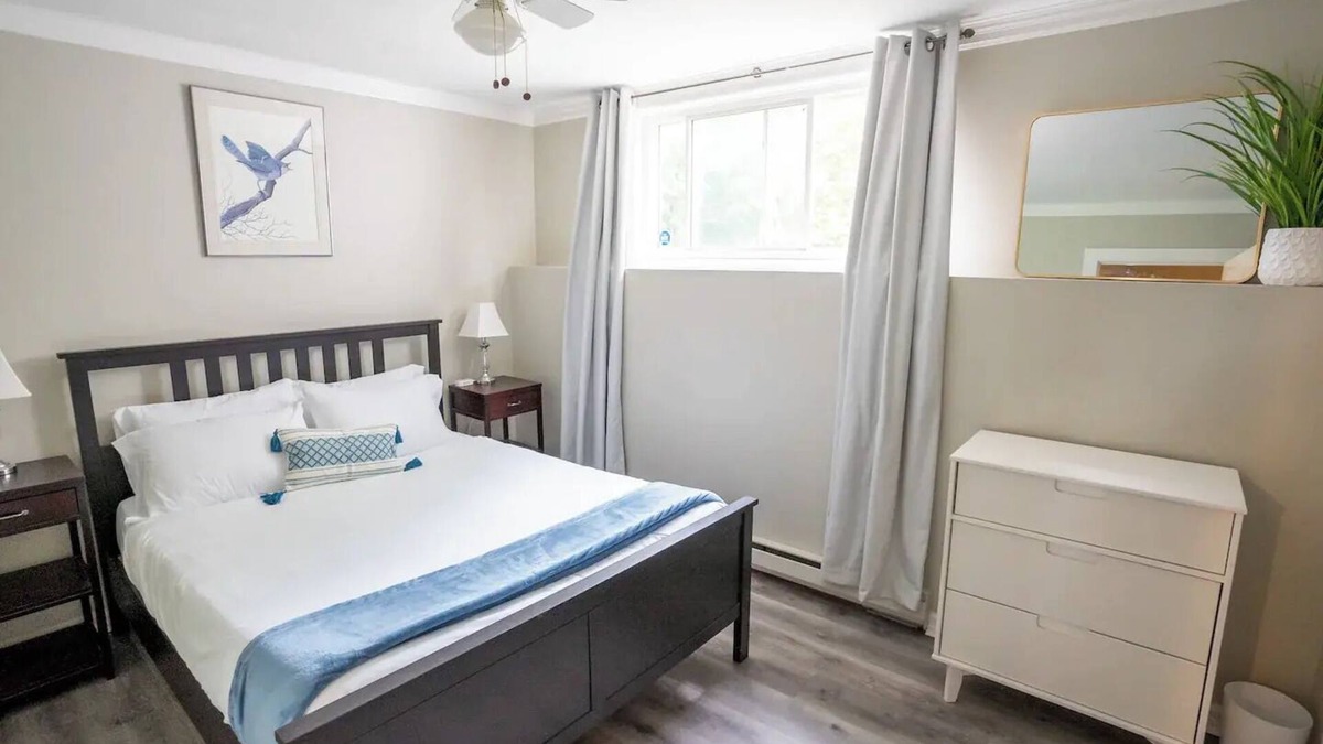 Thunder Bay House | Creekside 2BR Bsmnt Suite w/3 Queen Beds, close to hiking trails
