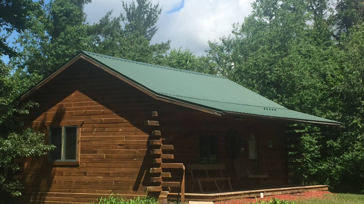 Black River Falls Cabin | Creekside Amish Log Cabin