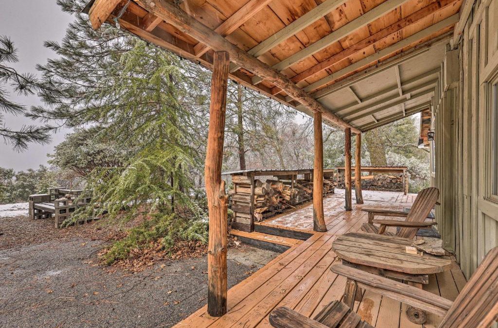 Pinehurst House | Creekside Cabin 8 Mi to Kings Canyon National Park