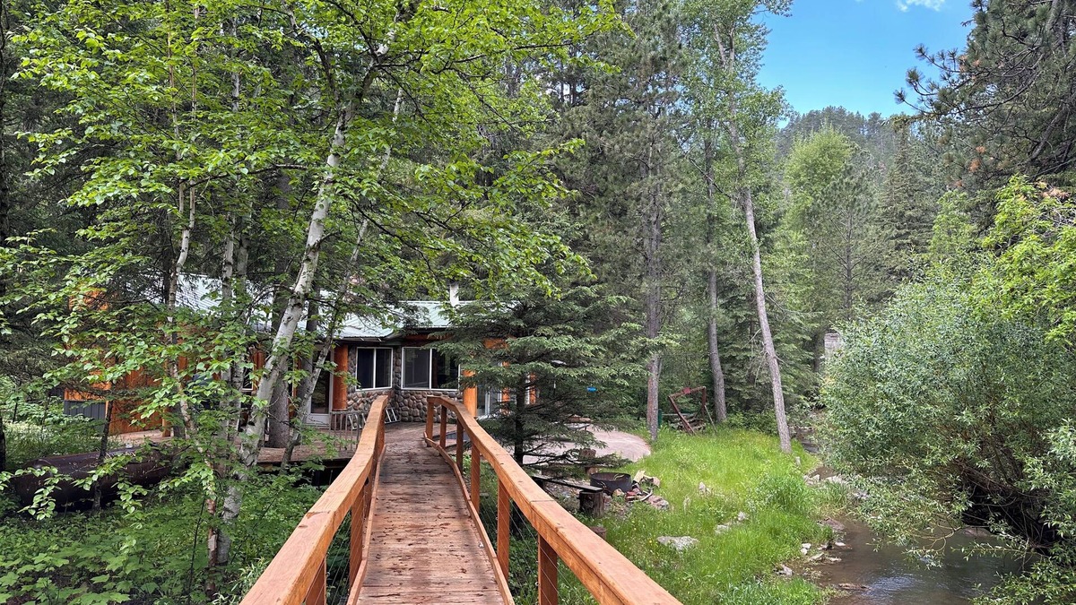 Deadwood Cabin | Creekside Cabin - Minutes from Deadwood/Lead/Spearfish!