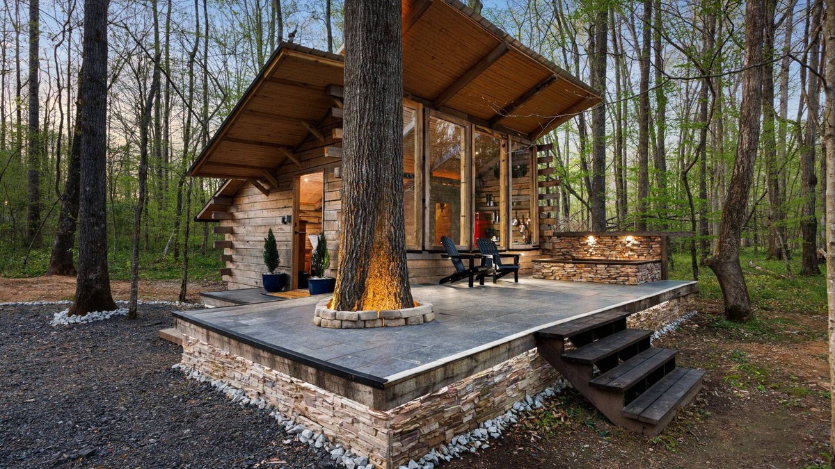 Florence Cabin | Creekside Cabin