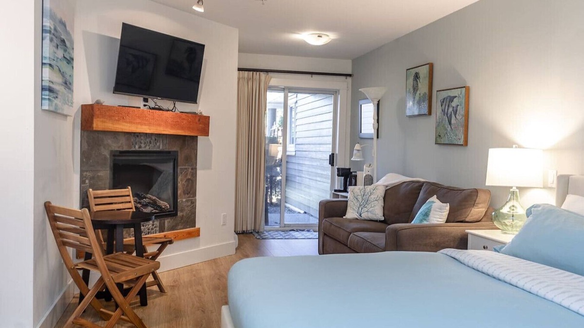 Regional District of Nanaimo Apartment | Creekside Calm by the Flowing Creek Condo B