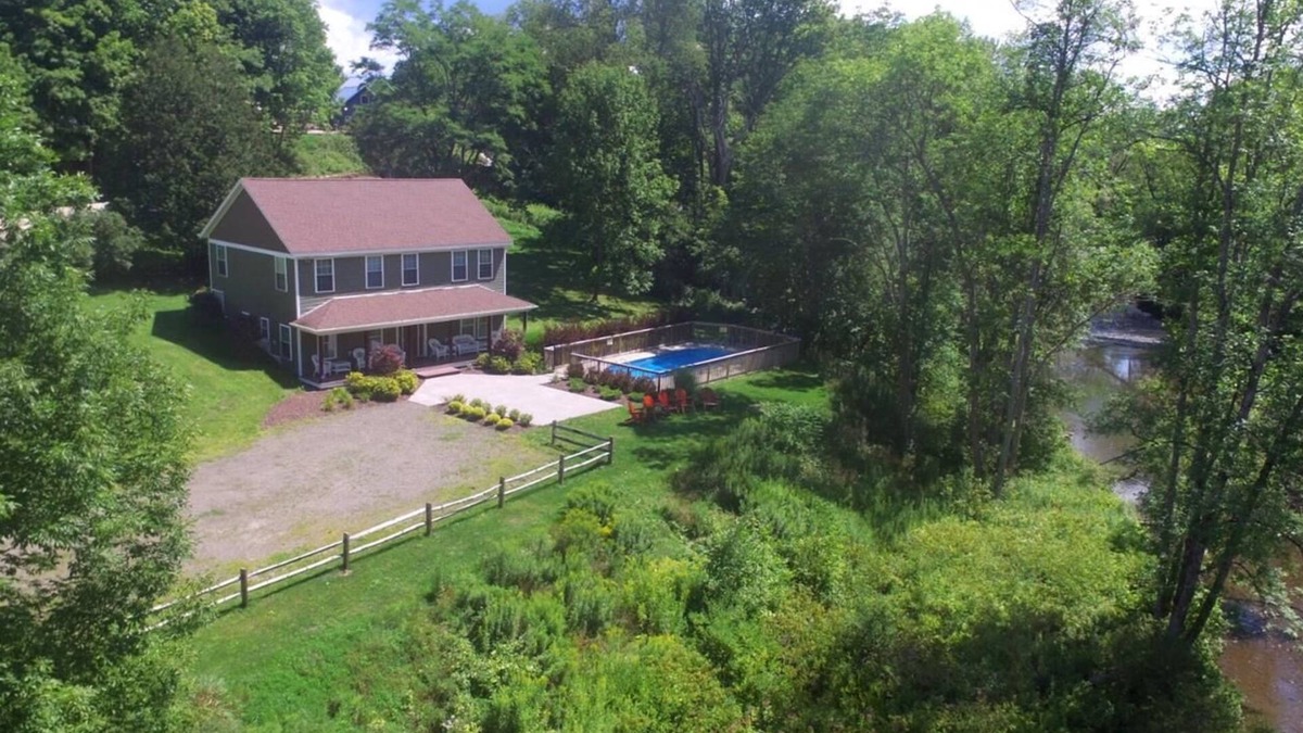 Fly Creek House | Creekside Cottage - Sleeps 10 - Heated Pool!