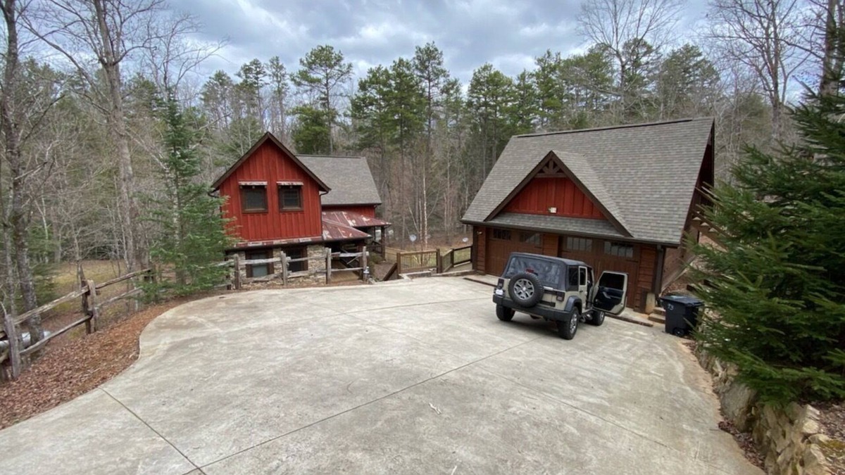 McCaysville House | Creekside Fishing at TroutHaven – Paradise in the Mountains