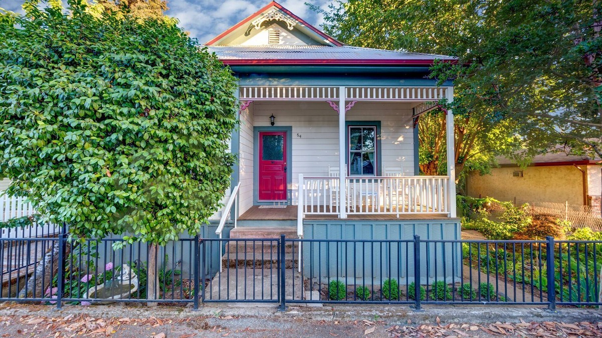 Sutter Creek House | Creekside Home in Historic Sutter Creek