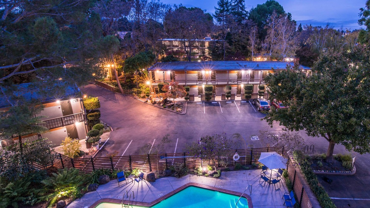 Barron Park Hotel | Creekside Inn