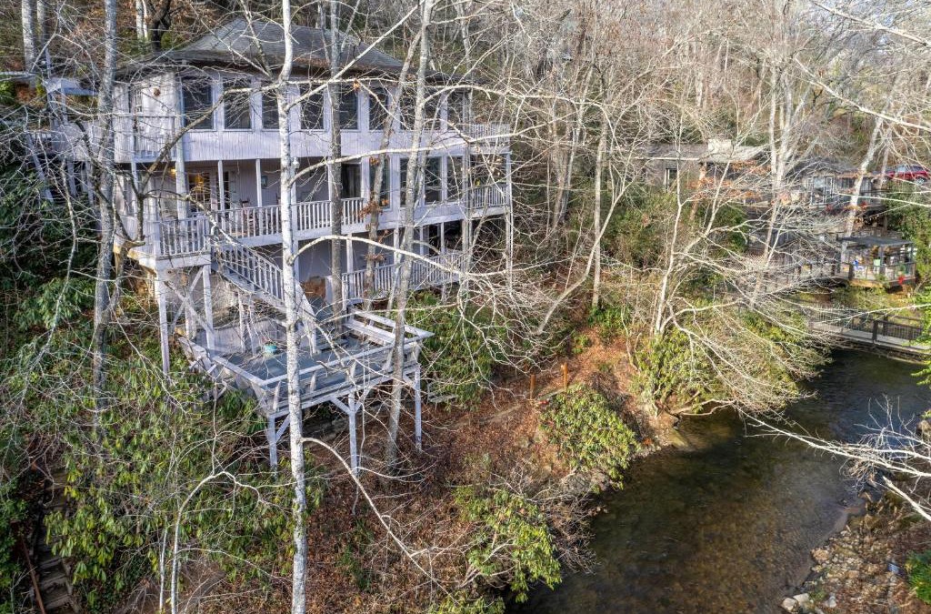 Otto House | Creekside Lodge