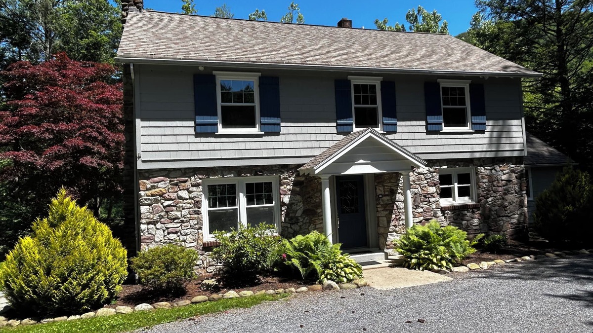 Bodines House | Creekside Manor on the ‘Sock