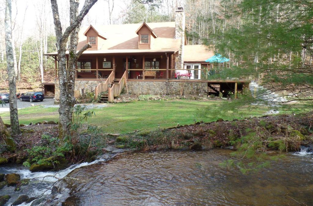Robbinsville Bed & Breakfast | Creekside Paradise Bed and Breakfast