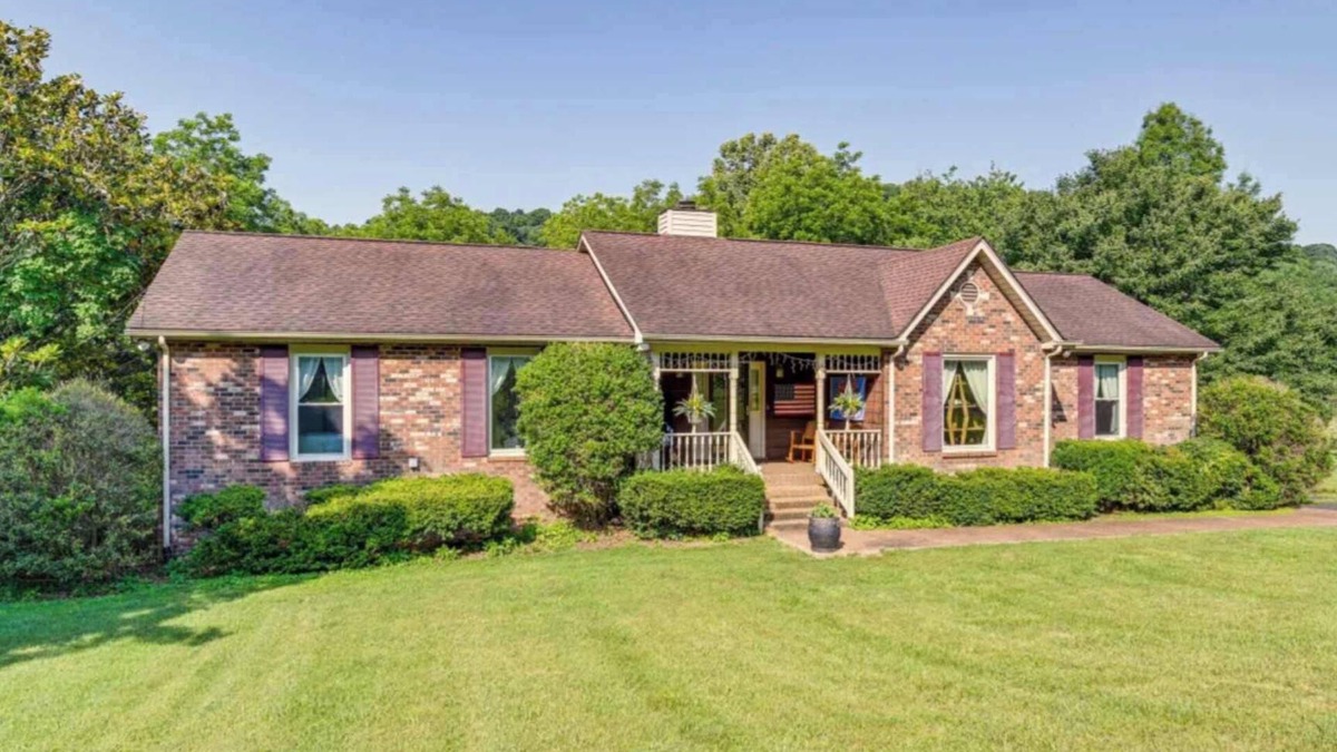 Whites Creek House | Creekside Retreat Near Nashville & Fontanel