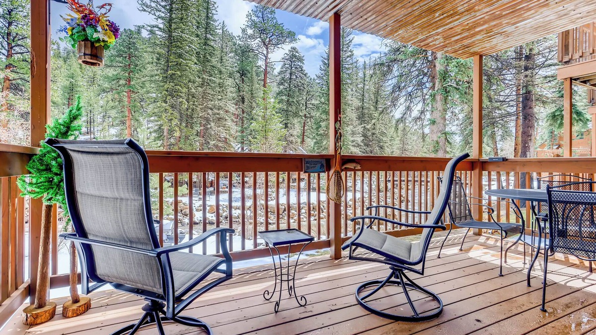 Fall River Estates Condo | Creekside Suite 07 River View!