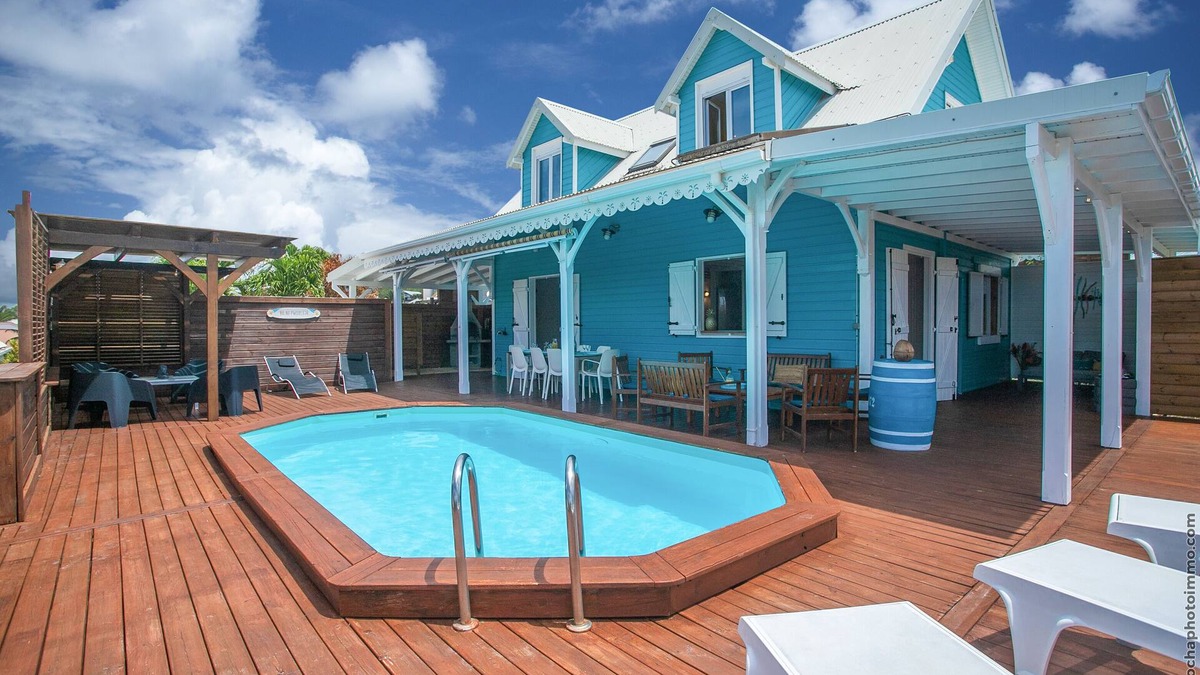 Sainte-Luce Villa | Creole villa 4 air-conditioned bedrooms private pool and directly on the beach