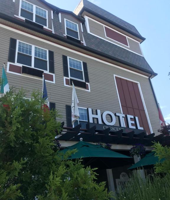 South Side Hotel | Crescent Suites Hotel