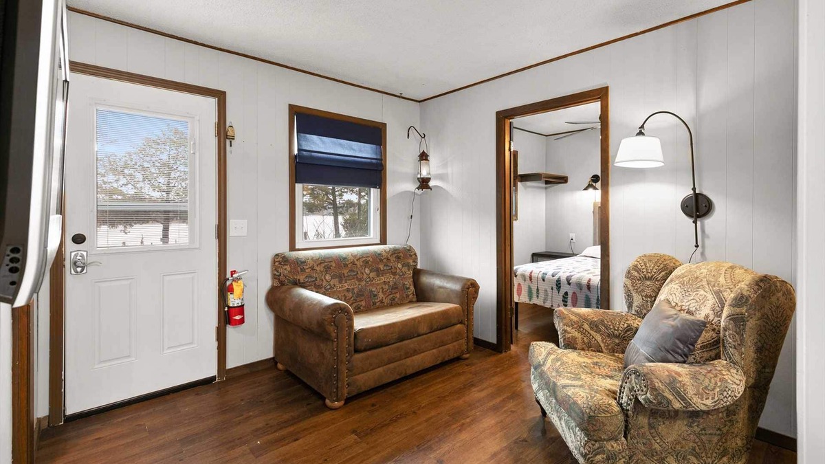 Jenkins Cabin | Crest View Cabin - Bring Your Boat, Enjoy The Swim Dock, Kayaks, Pool, and Views! | 9