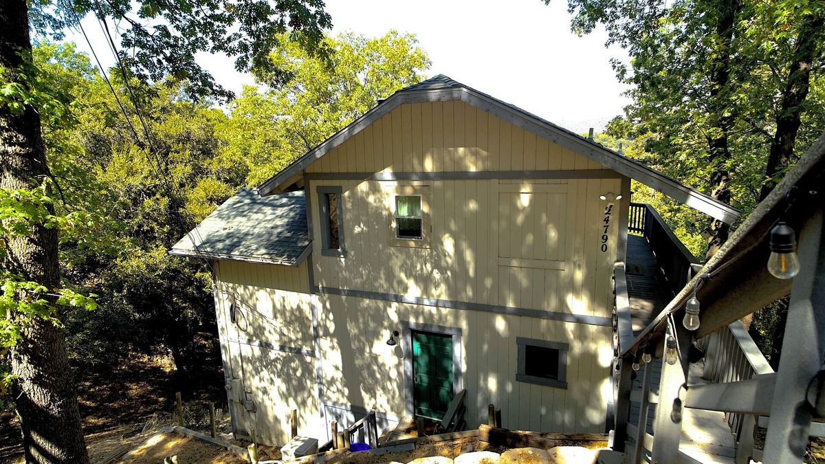 Crestline House | Crestline Hideaway