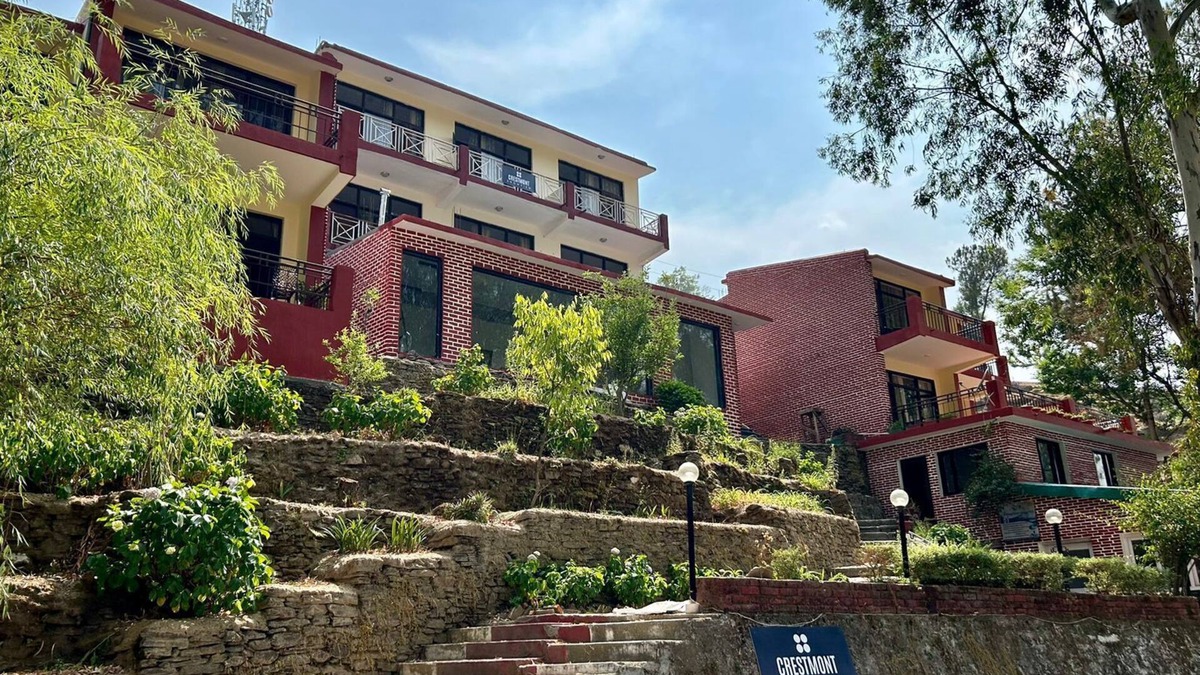 Majkhali Villa | Crestmont Snow View Resort Ranikhet