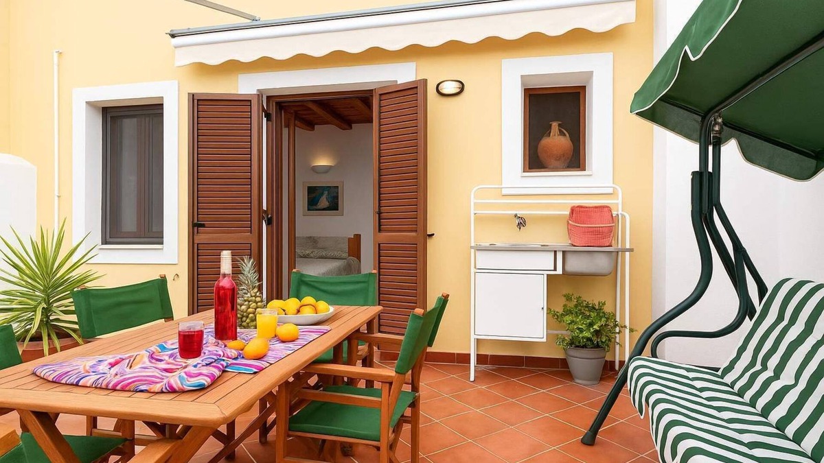 Skotino House | Cretan Magnolia Gem - Smari Cozy Getaway