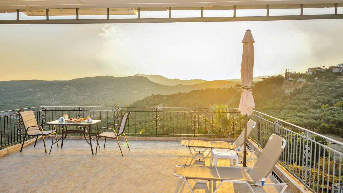 Koukounara House | Cretan Nature