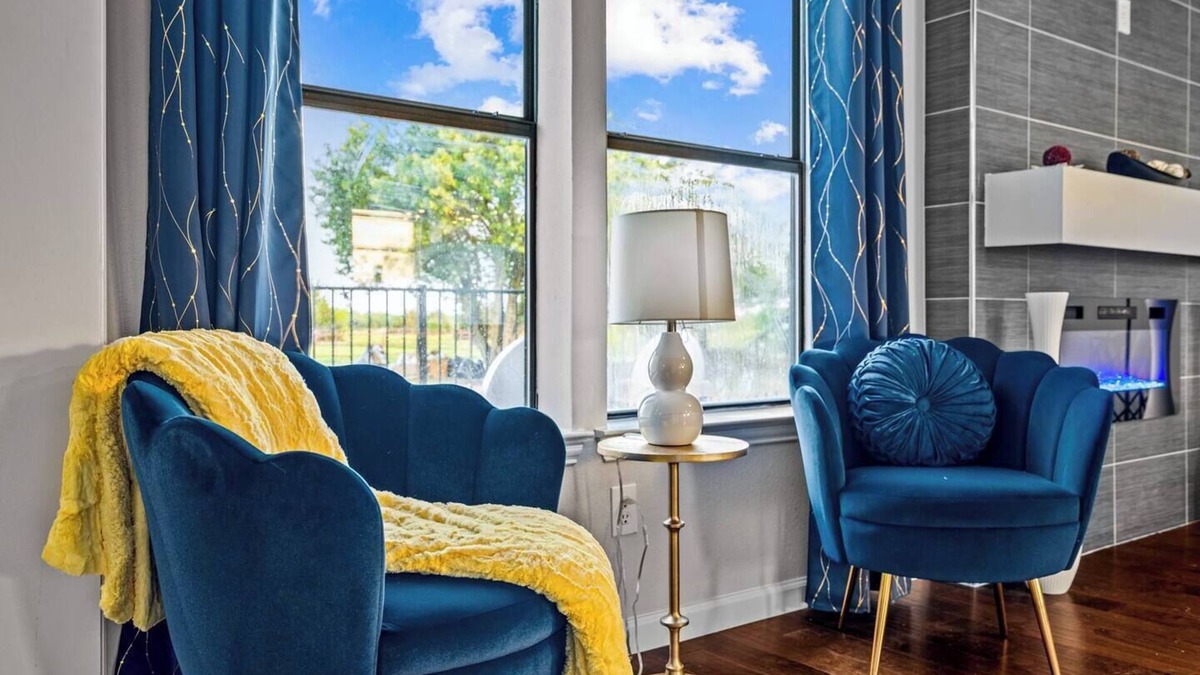 Wylie House | Crew-Friendly | 1-Level · Huge Yard · Big Parking