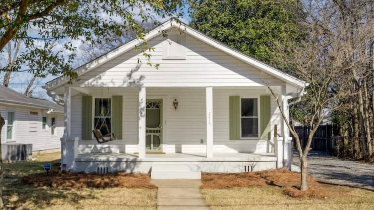 Northport House | Crimson Corner