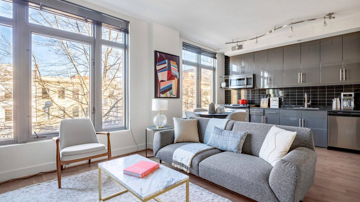 Logan Circle Apartment | Crisp Logan Circle 1BR w/W/D, Doorman, Gym, nr. Metro by Blueground