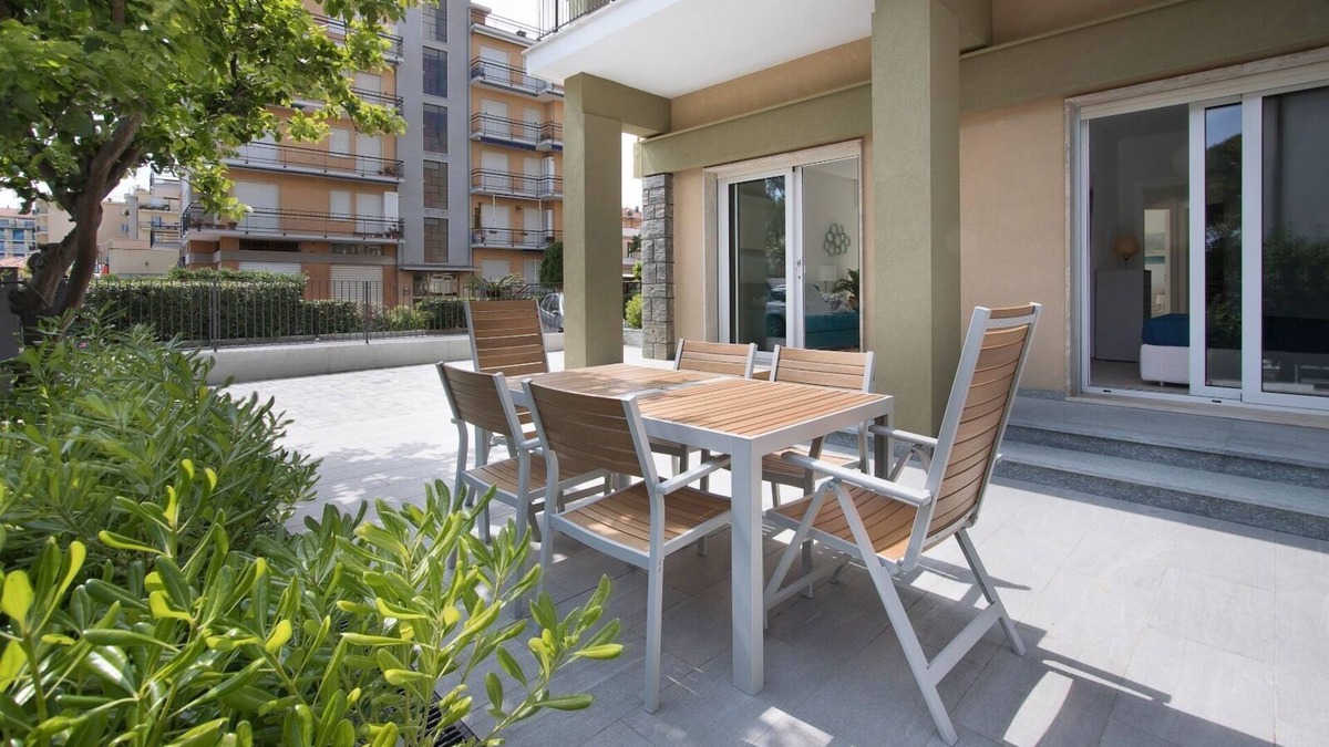 San Bartolomeo al Mare Apartment | Cristoforo Colombo 12 INT 2A