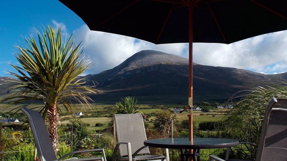 Thornhill Condo | Croagh Patrick Apartment - self-catering for 2 on Bertra Strand, Westport, Mayo