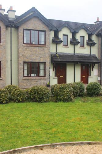 Mohill House | Crofton House Lough Rynn