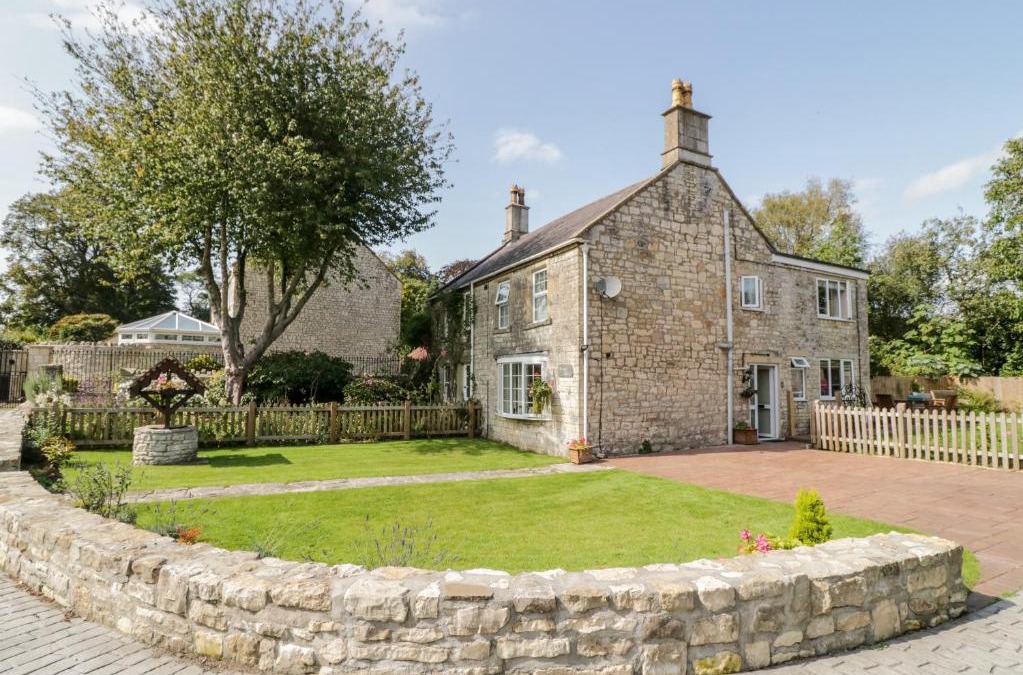 Timsbury House | Crooked Well