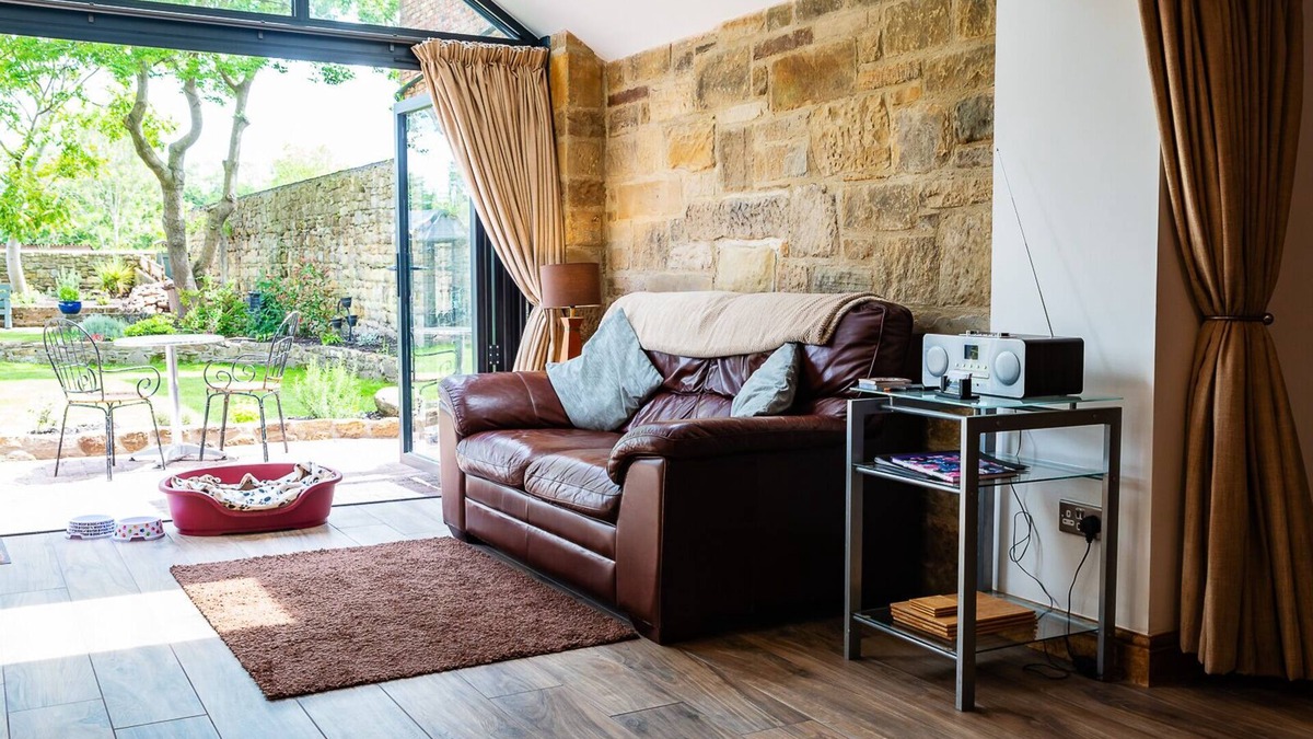 Warkworth Cottage | CROSS HOUSE STUDIO Dog Friendly Stone Barn Conversion in the Heart of Warkworth