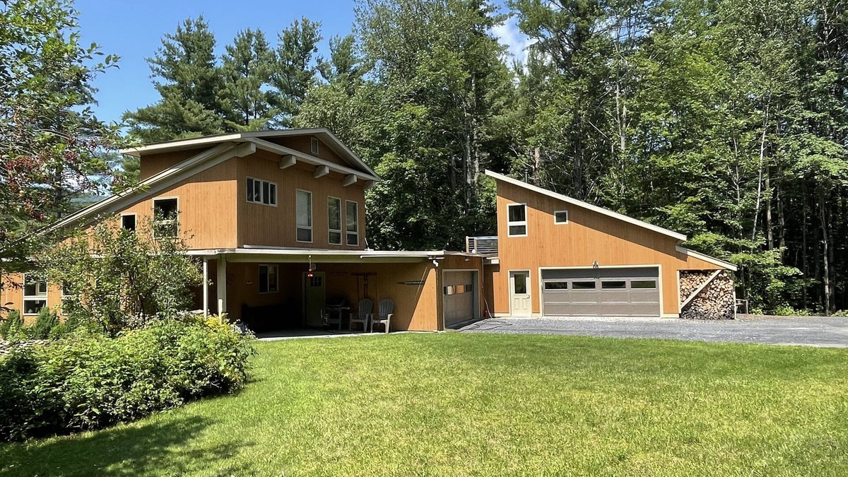 Waterbury Apartment | Crossett Hill Lodge: Sugarhouse