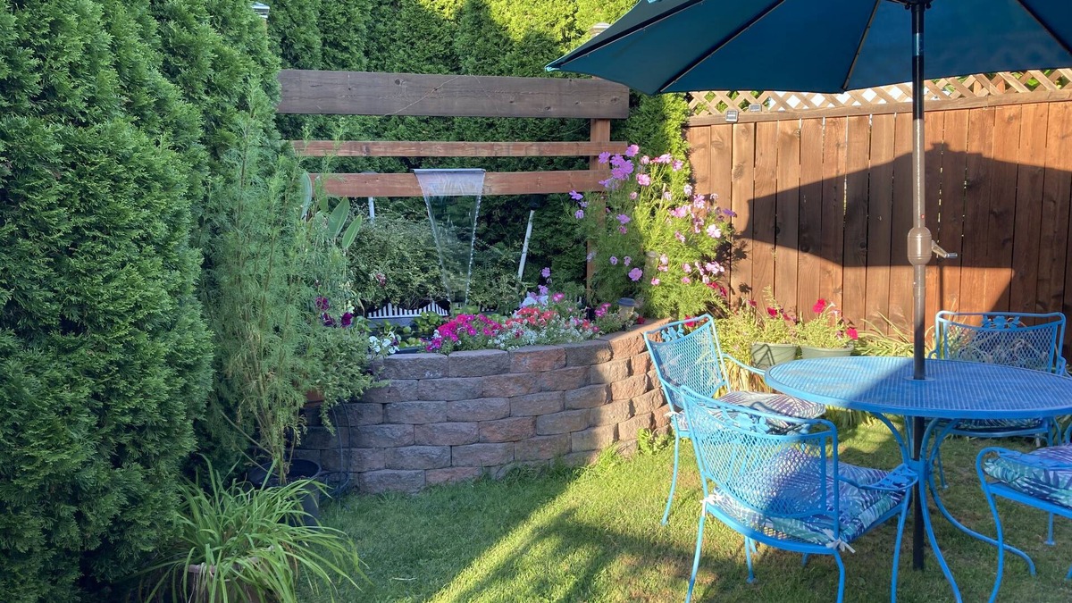 Milwaukie Cottage | Crossroads Country Cottage