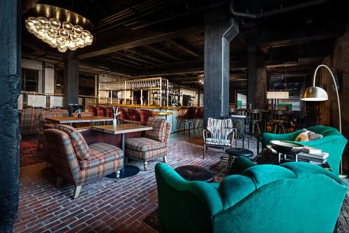 Crossroads Arts District Hotel | Crossroads Hotel